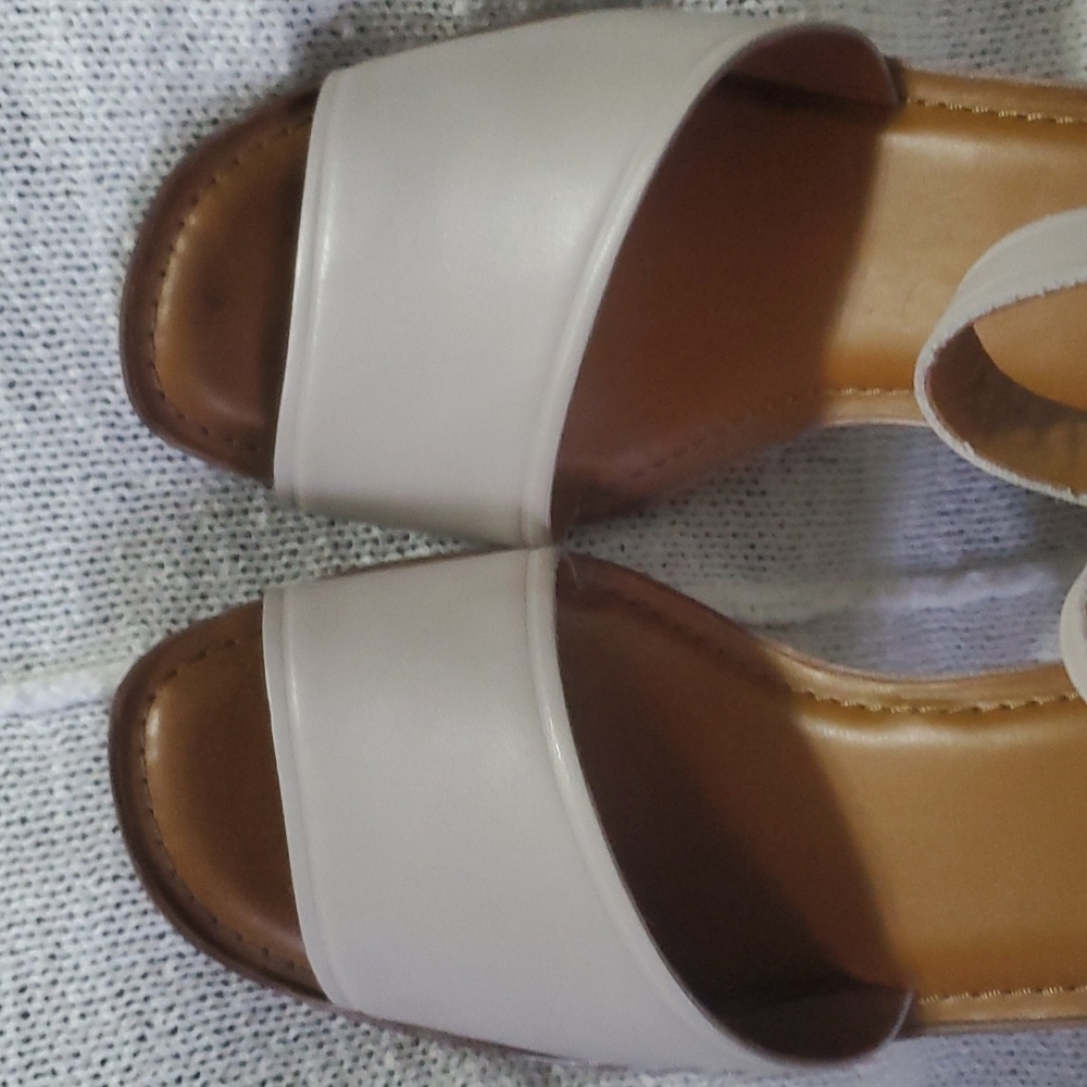 Franco Sarto block heel sandals - Picture 3 of 7